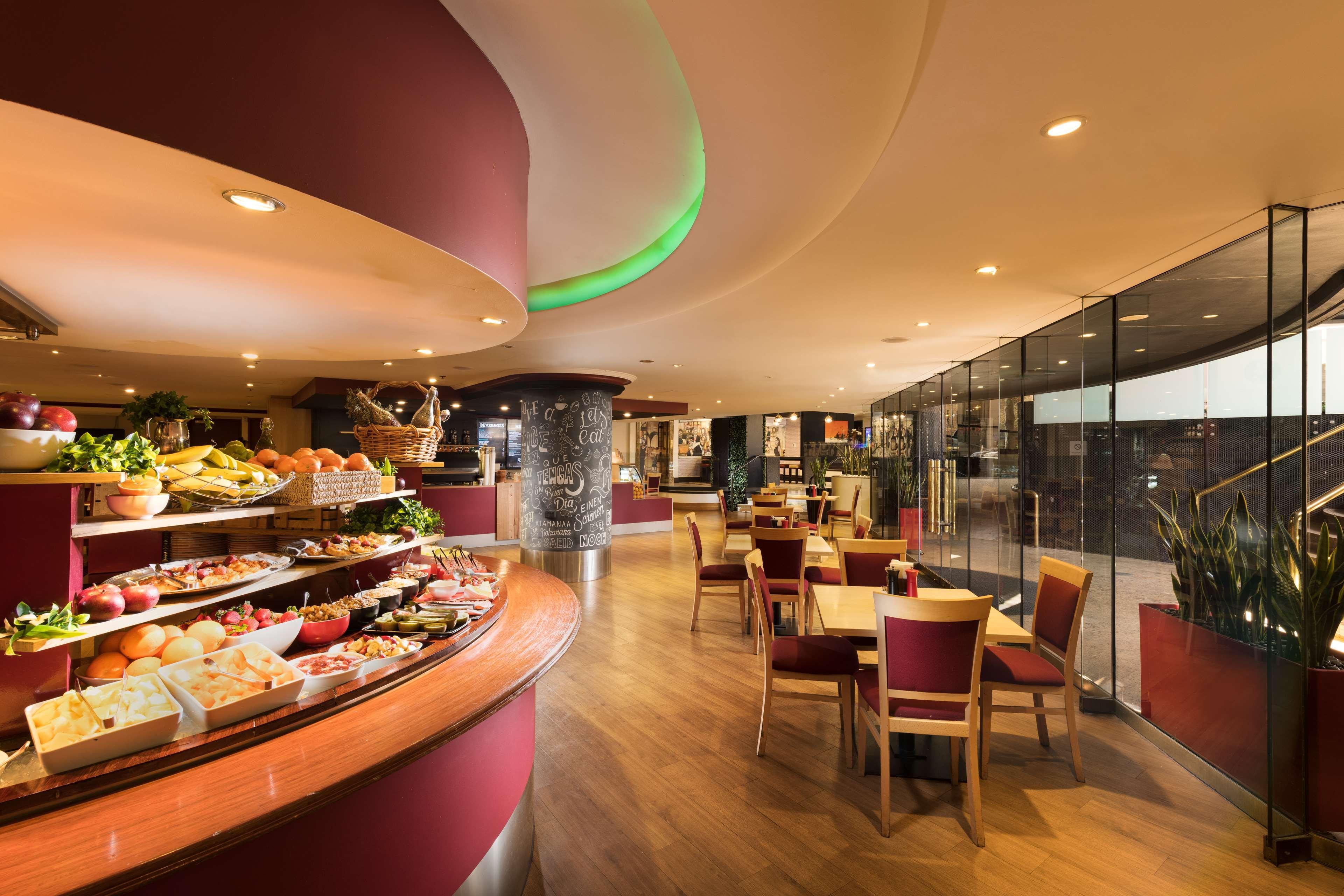 Stamford Plaza Adelaide Hotel ภายนอก รูปภาพ The restaurant