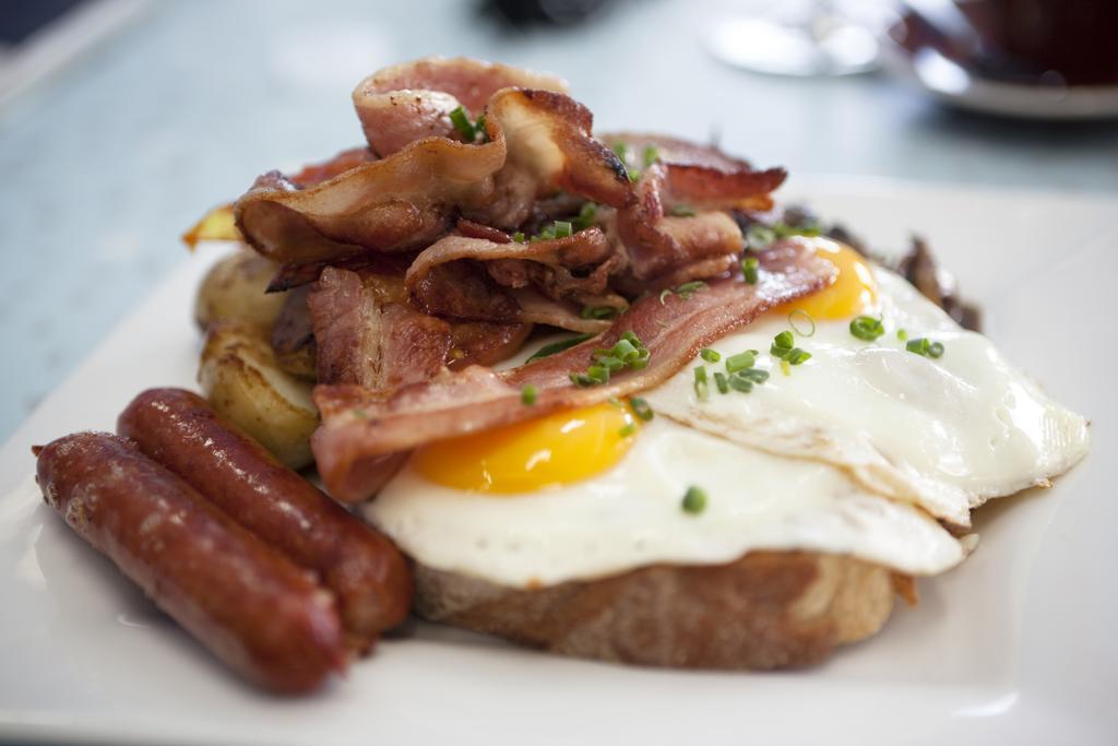 Stamford Plaza Adelaide Hotel ภายนอก รูปภาพ A bacon roll